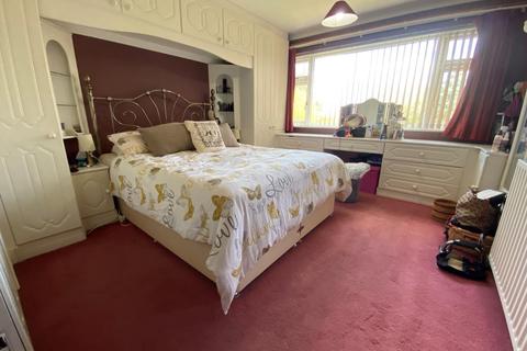 65 Corby Road, Swayfield, Grantham, NG33 4LH