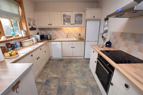 2 Cathedral Square, Fortrose, IV10 8TB