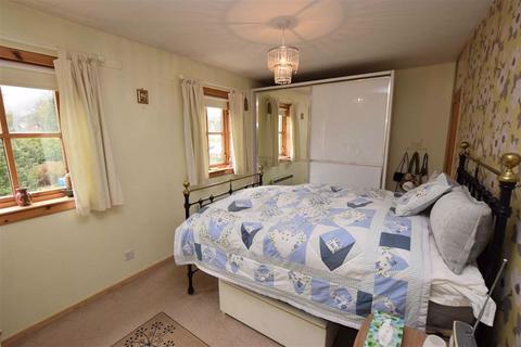 2 Cathedral Square, Fortrose, IV10 8TB