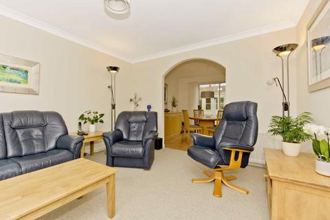 6 Clashbenny Place, Glencarse, Perth, PH2 7TS