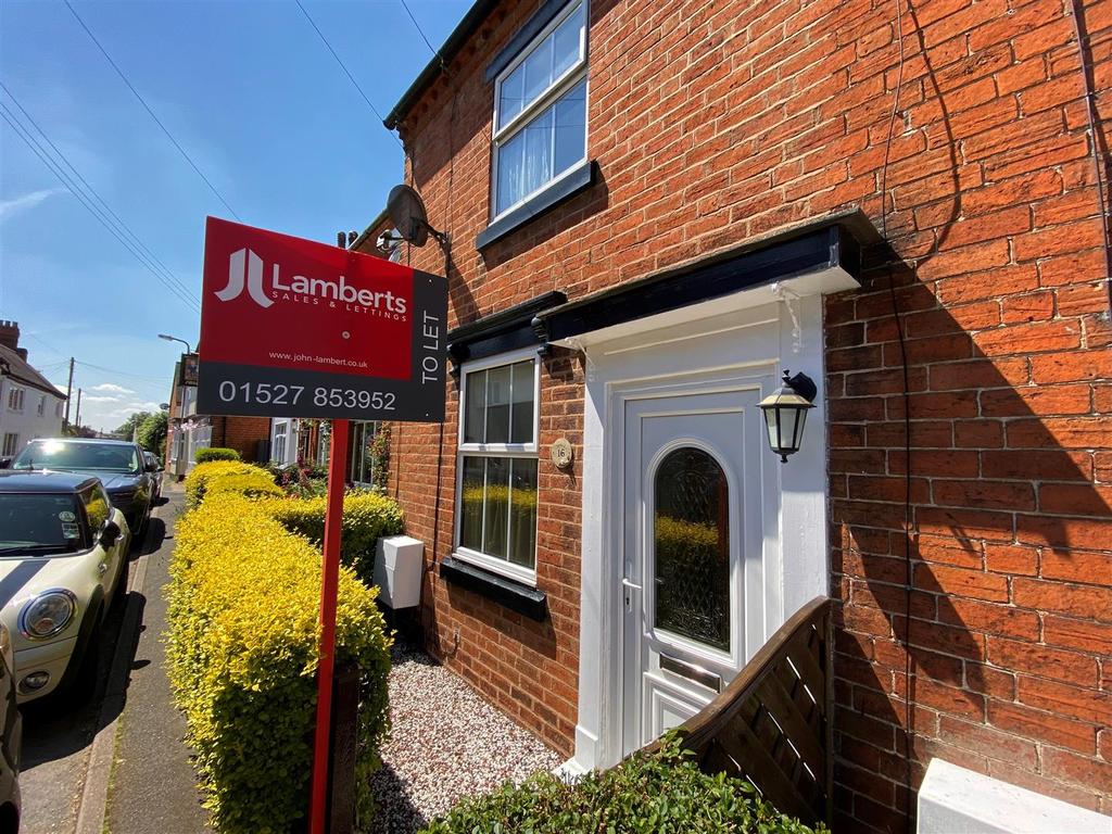 Foregate Street, Astwood Bank, Redditch 2 bed cottage £815 pcm (£188 pw)
