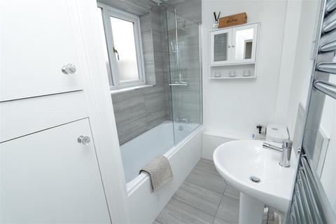233 Rayleigh Road, Hutton, Brentwood, CM13 1PJ