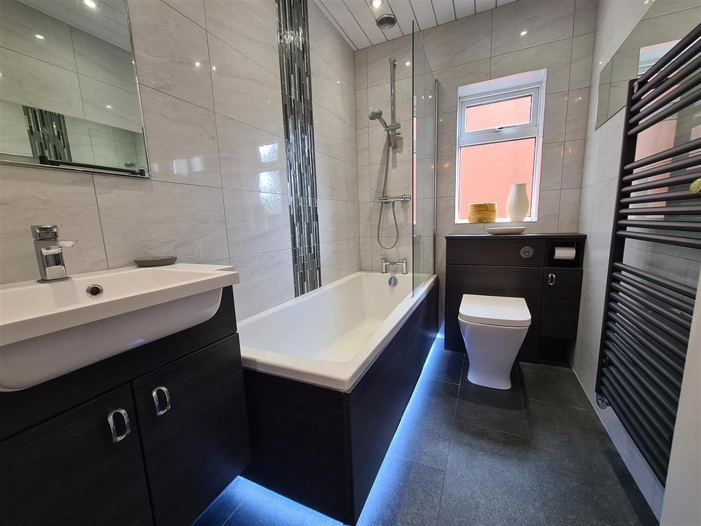 Low Golden Smithies, Swinton, Mexborough 4 bed detached house £285,000