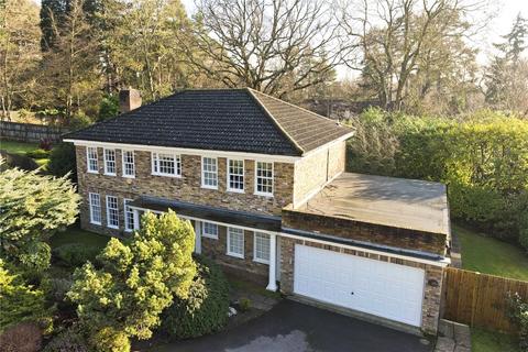 12 Old Farmhouse Drive, Oxshott, Leatherhead, KT22 0EY