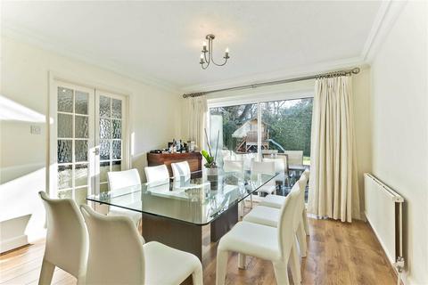 12 Old Farmhouse Drive, Oxshott, Leatherhead, KT22 0EY