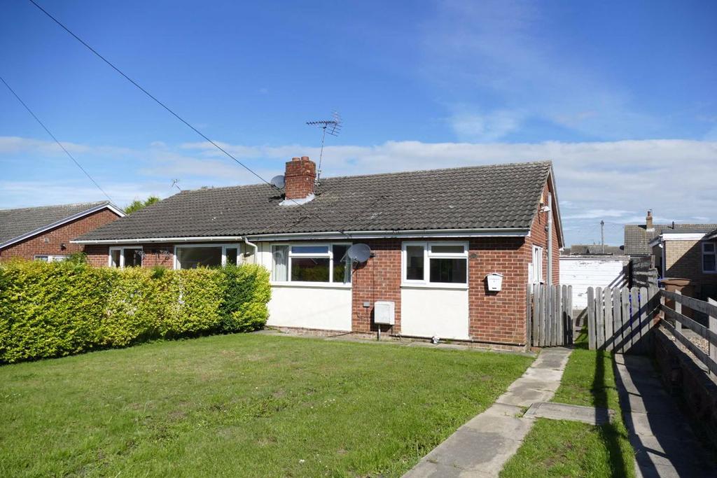 Hawthorne Drive, Holme On Spalding Moor 2 bed semidetached bungalow