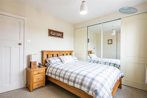36 Cross Lane, Stocksbridge, Sheffield, S36 1AY