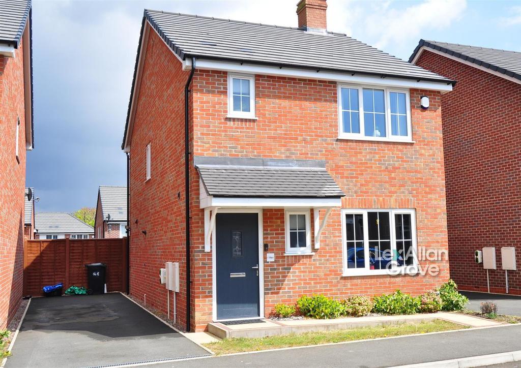 Holt Road, Halesowen 3 bed detached house £270,000