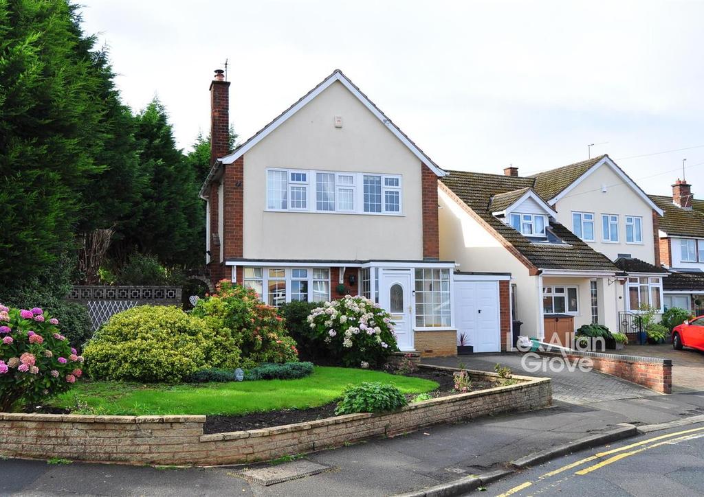 Cherry Tree Lane, Halesowen 3 bed detached house for sale £365,000