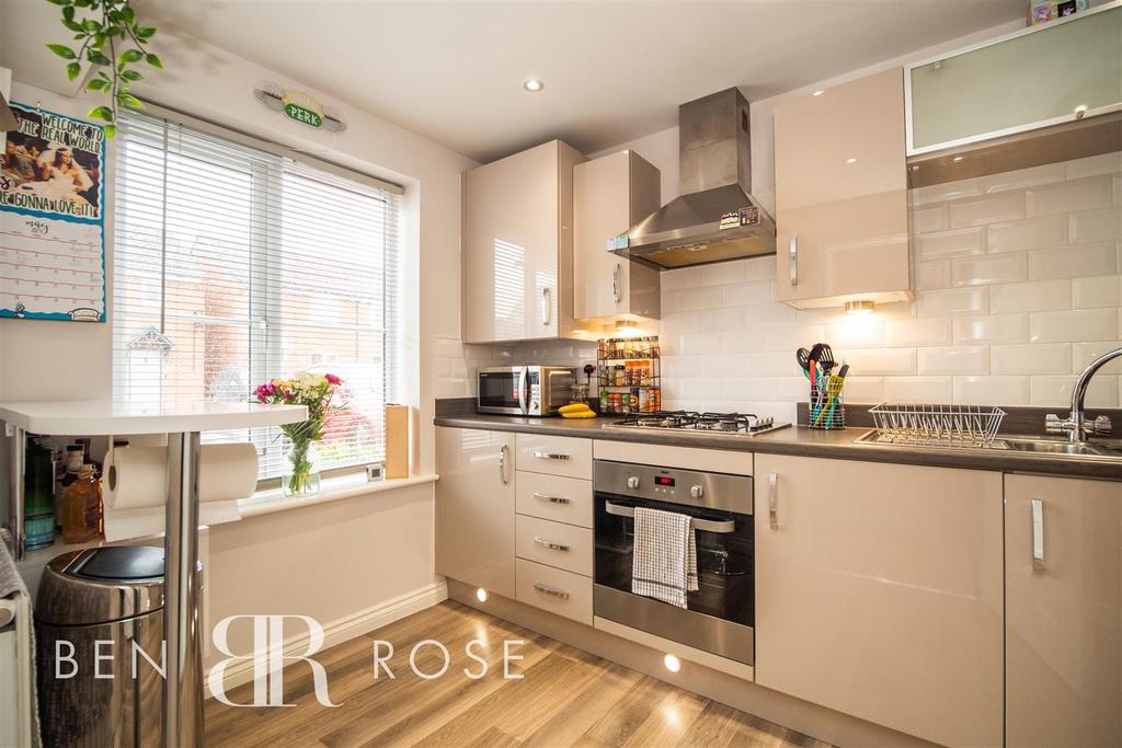 Atlantean Drive, Leyland 3 bed semidetached house £150,000