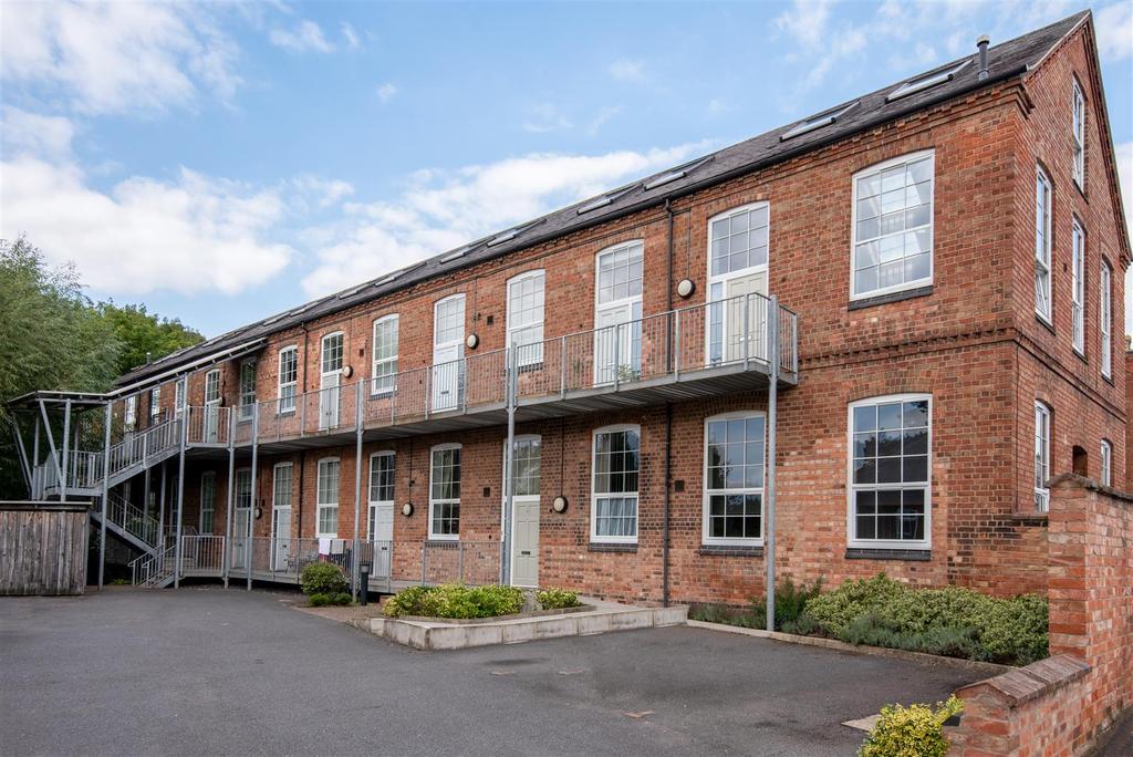 Garendon Road, Shepshed 2 bed duplex £155,000