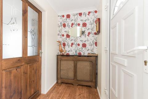 8 Bramber Grove, Clifton, Nottingham, NG11 9FJ