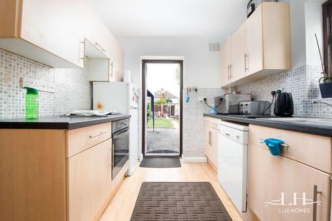 95 Clement Way, Upminster, RM14 2NT