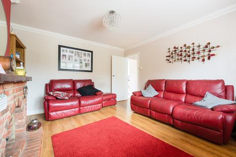 95 Clement Way, Upminster, RM14 2NT