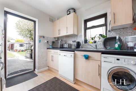 95 Clement Way, Upminster, RM14 2NT