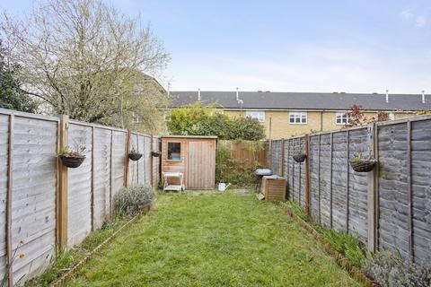 4 Compton Close, London, SE15 5FZ