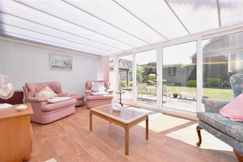 15 Broadmark Way, Rustington, Littlehampton, BN16 2EY