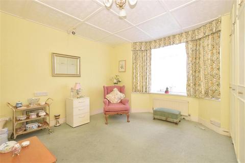 15 Broadmark Way, Rustington, Littlehampton, BN16 2EY