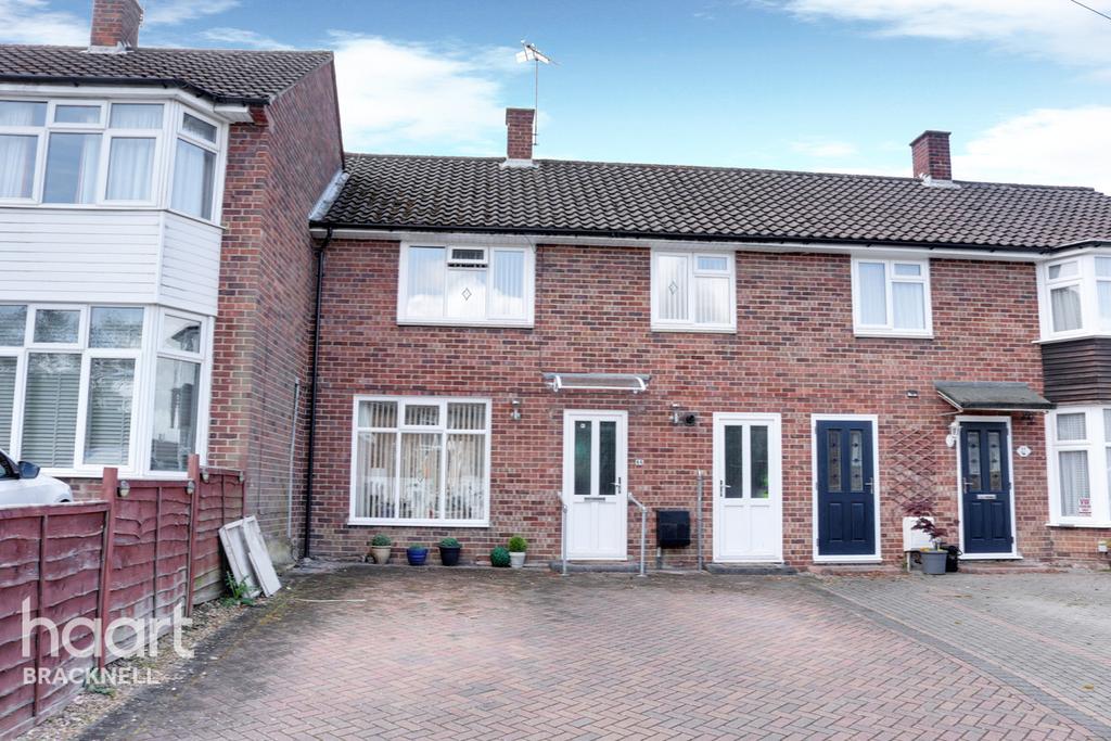 Agar Crescent, Bracknell 3 bed terraced house £375,000