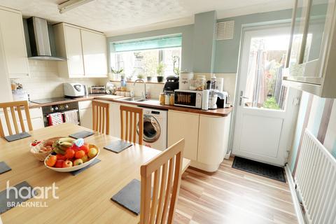 46 Agar Crescent, Bracknell, RG42 2BX