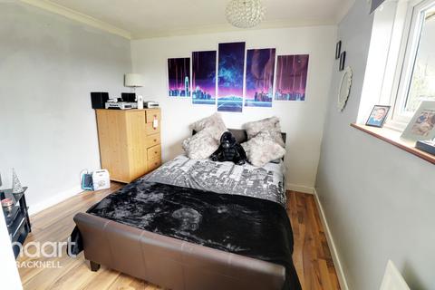46 Agar Crescent, Bracknell, RG42 2BX