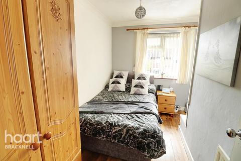 46 Agar Crescent, Bracknell, RG42 2BX