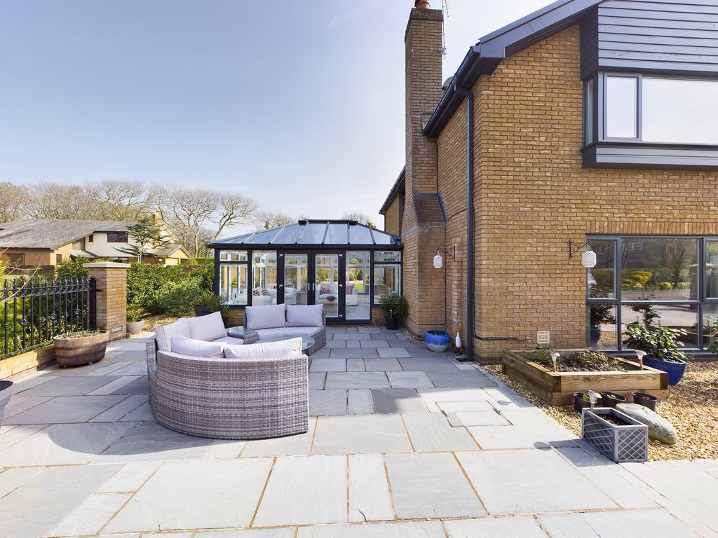 Linden Green, ThorntonCleveleys, FY5 4 bed detached house £595,950