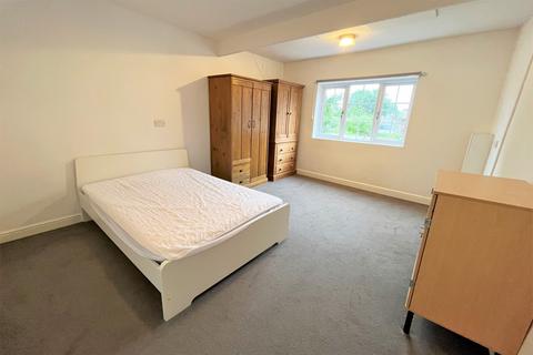 4 bedroom maisonette to rent, Winchester City Centre