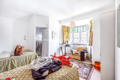 211 Pickhurst Lane, West Wickham, BR4 0HH