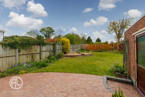 124 Icknield Way, Letchworth Garden City, SG6 4AW