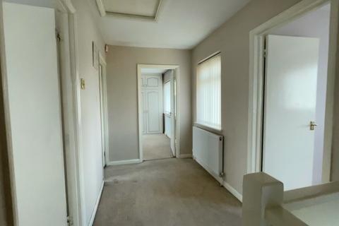 3 bedroom detached house to rent, Park Rise,  Leicester, LE3
