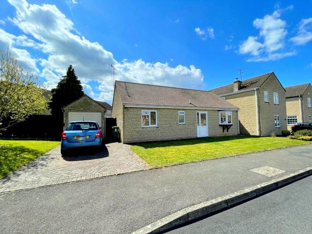 Bloxham Road, Broadway, WR12 2 bed bungalow £385,000