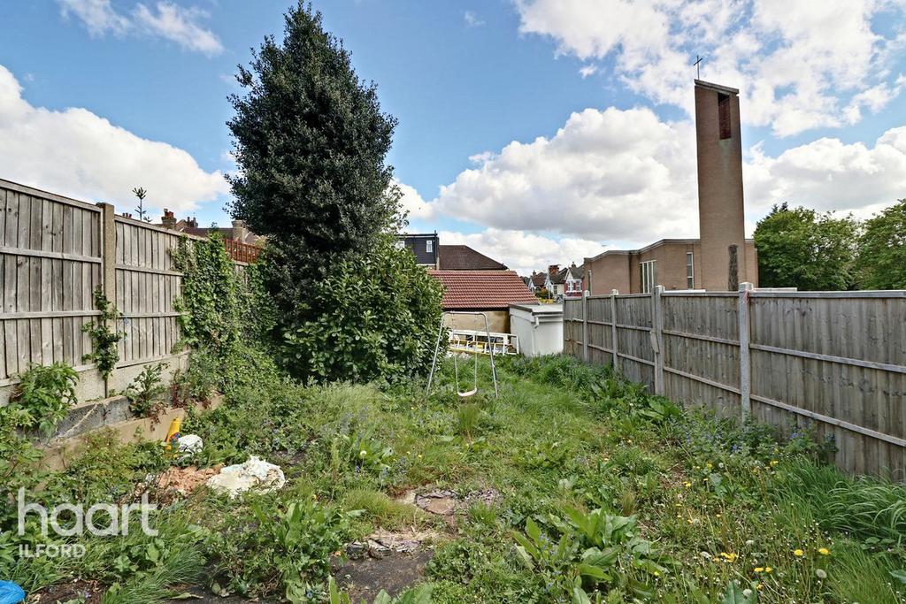 Exeter Gardens, Ilford 3 bed terraced house £575,000