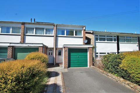 1d Glen View, Gravesend, DA12 1LP
