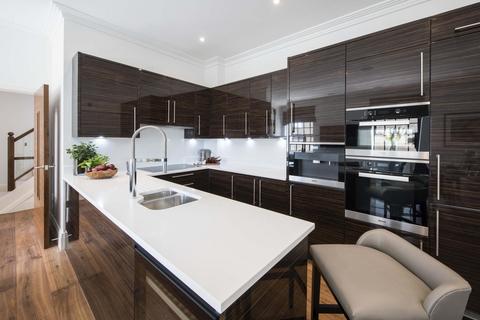 3 bedroom flat to rent, Palace Wharf, Rainville Road W6