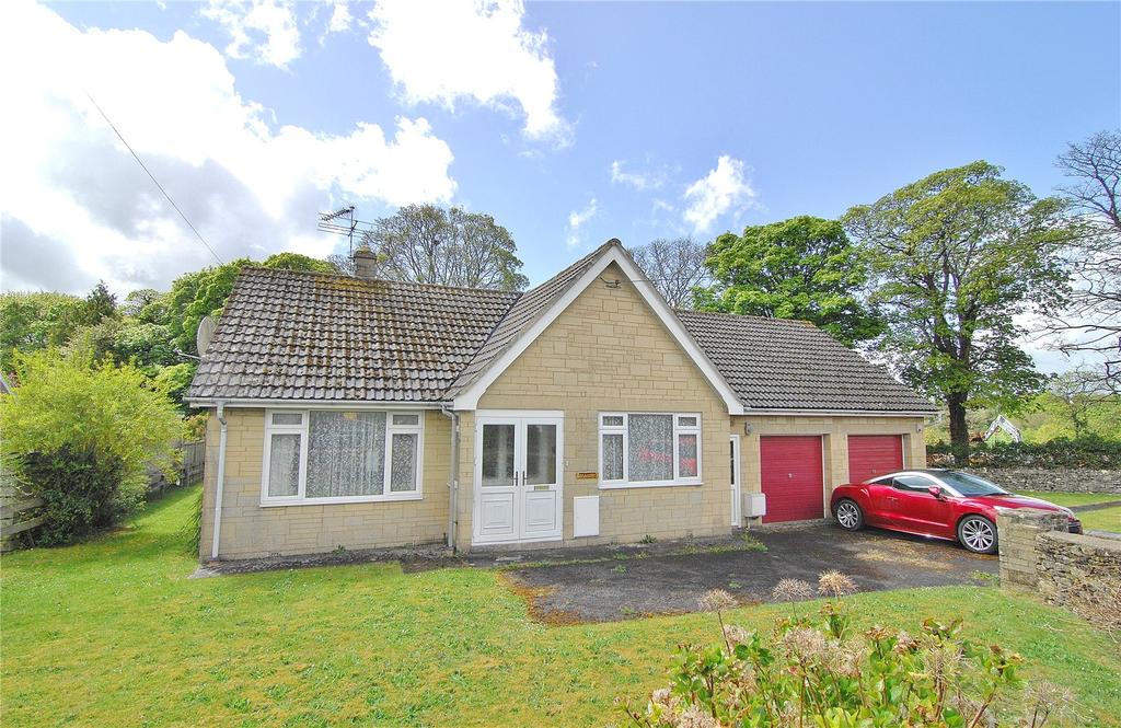 Middle Hill, Chalford Hill, Stroud, GL6 2 bed bungalow £450,000