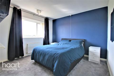 15 Ingram Crescent, Dunscroft, Doncaster, DN7 4JG