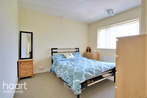 15 Ingram Crescent, Dunscroft, Doncaster, DN7 4JG