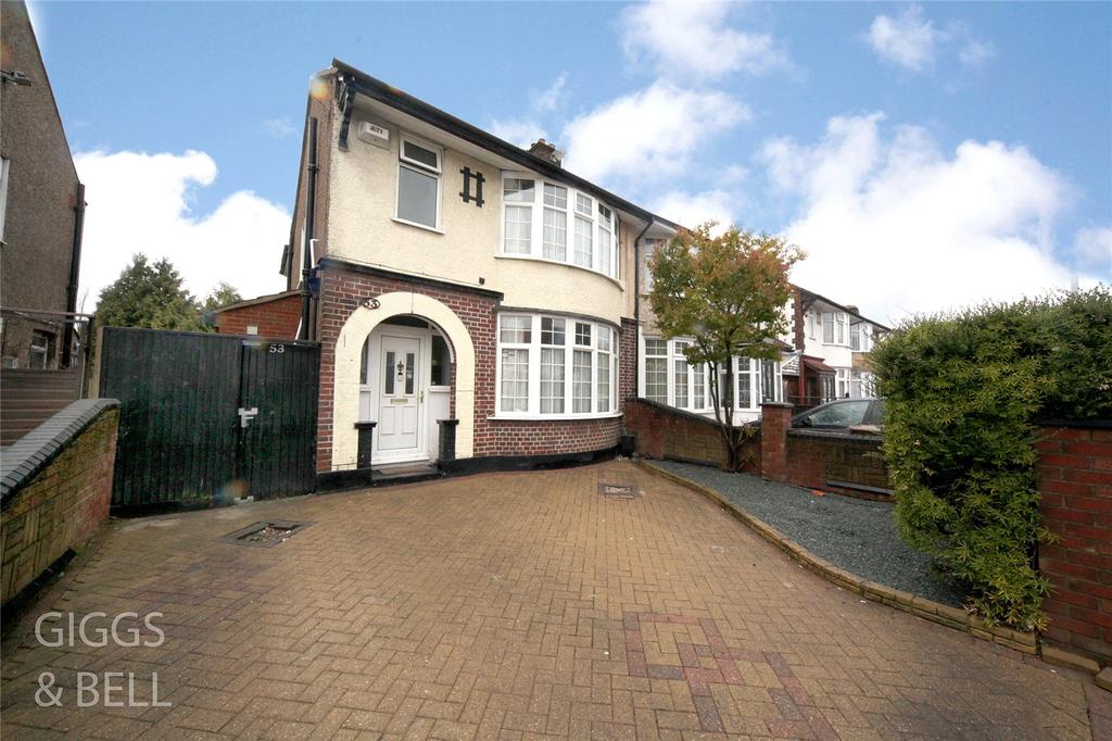 St. Margarets Avenue, Luton, LU3 3 bed semidetached house £375,000