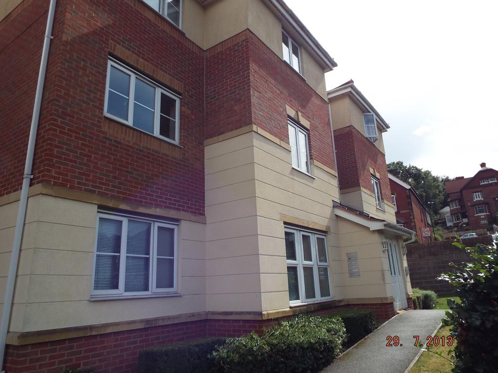 Moat House Way, Conisbrough, Doncaster DN12 2 bed apartment £475 pcm
