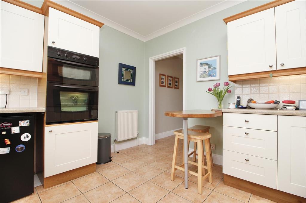 Kitchen /