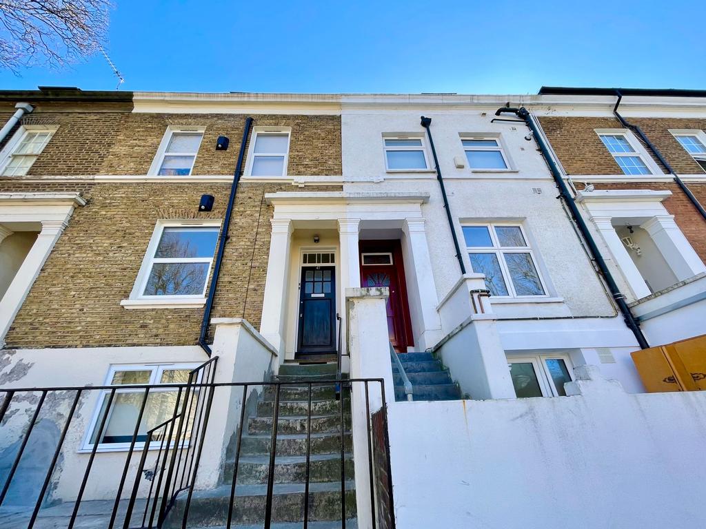 Brookhill Road, Woolwich, London SE18 2 bed flat to rent £1,305 pcm