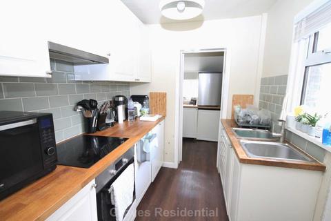 1 George Road, New Malden, KT3 6BT