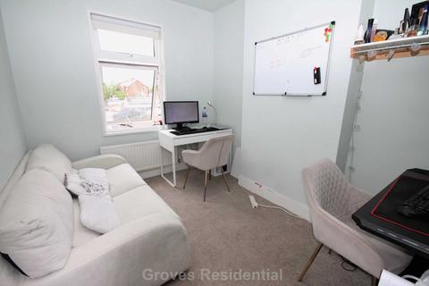 1 George Road, New Malden, KT3 6BT