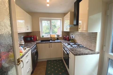 39 Fairway, Northampton, NN2 7JX