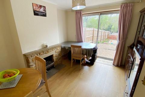 39 Fairway, Northampton, NN2 7JX