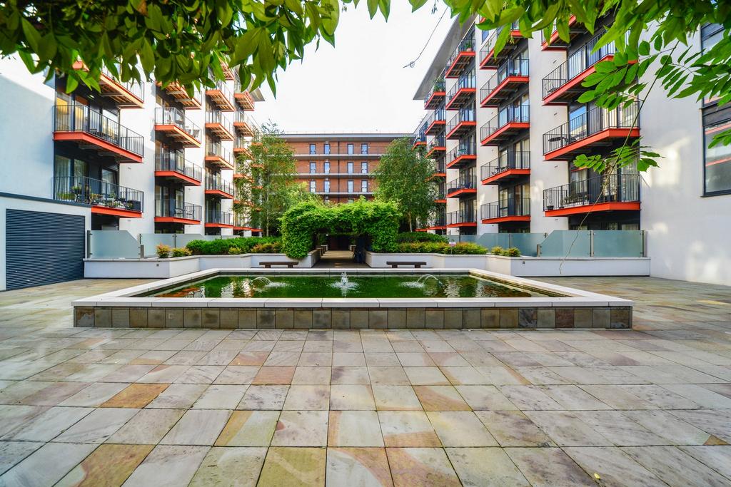 Major Draper Street, London SE18 1 bed apartment - £1,700 pcm (£392 pw)