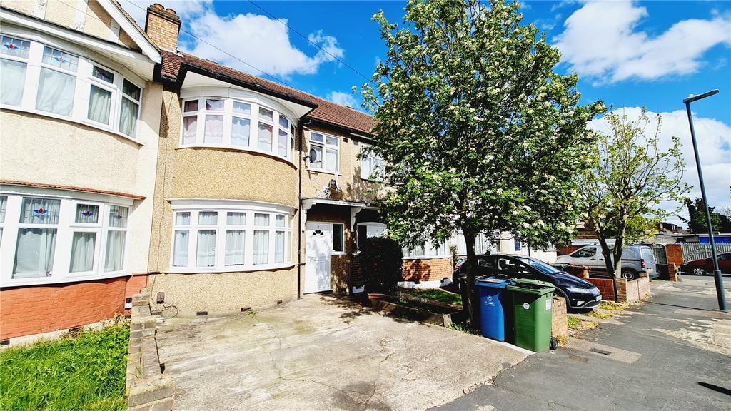 Hampden Road, Harrow, HA3 3 bed terraced house £500,000