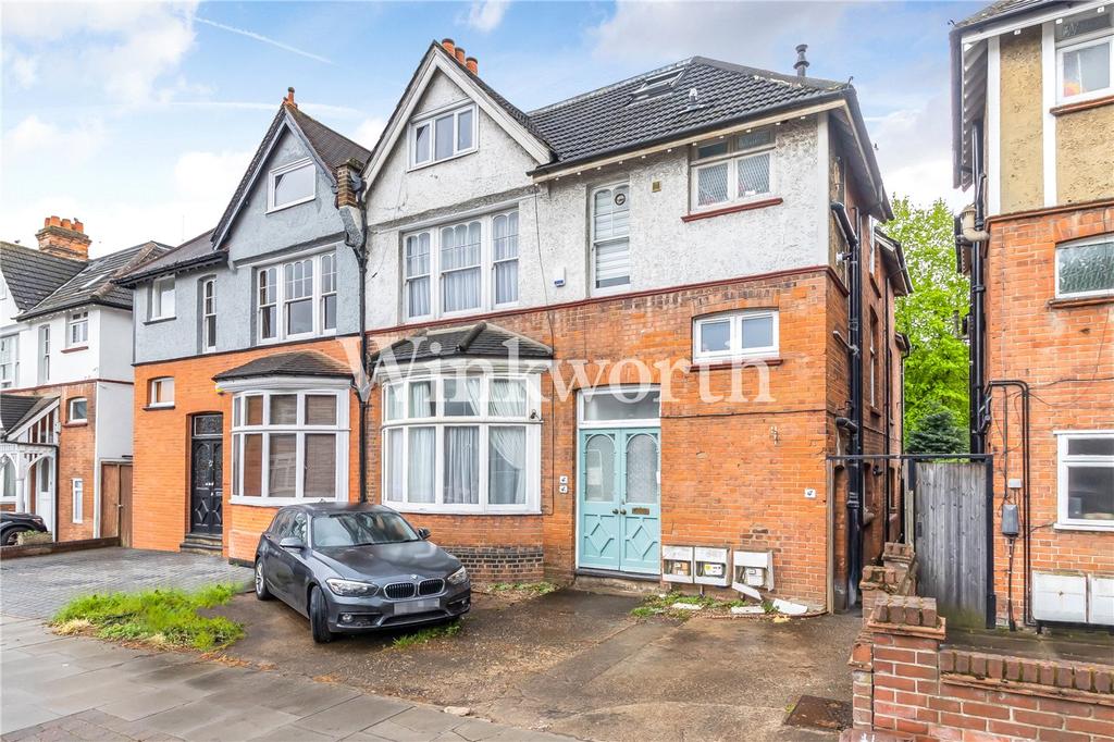 Elm Park Road, London, N21 1 bed property £1,200 pcm (£277 pw)