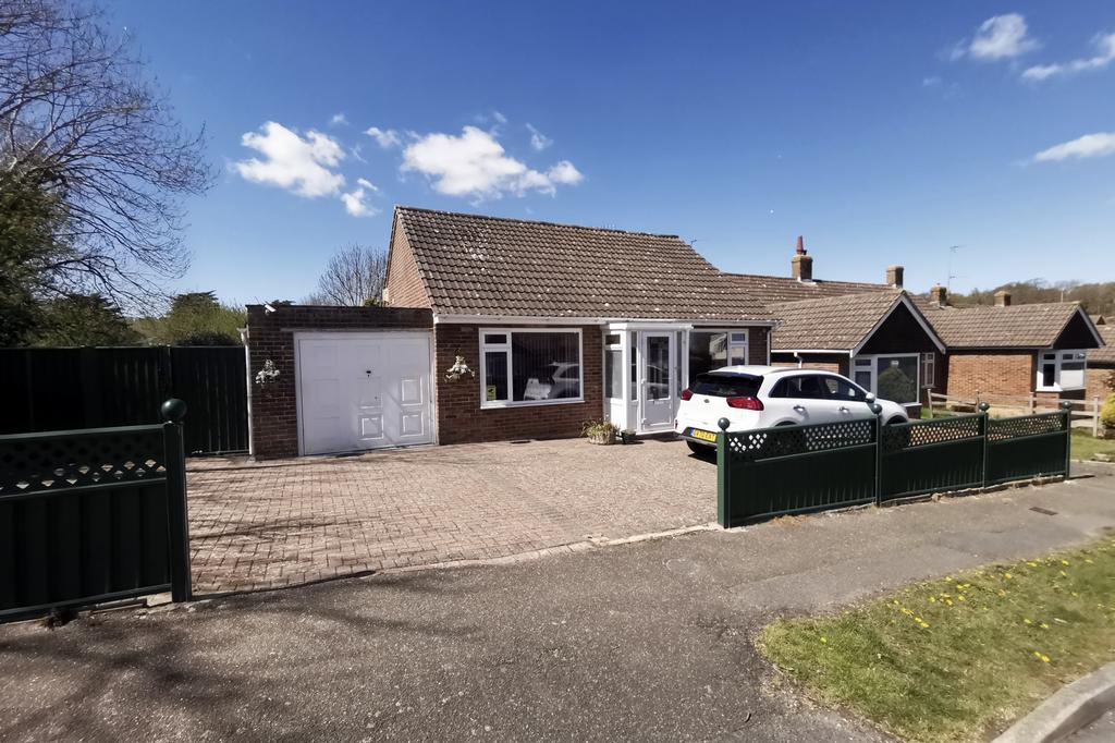 Farmlands Way, Eastbourne, East... 2 bed bungalow £350,000